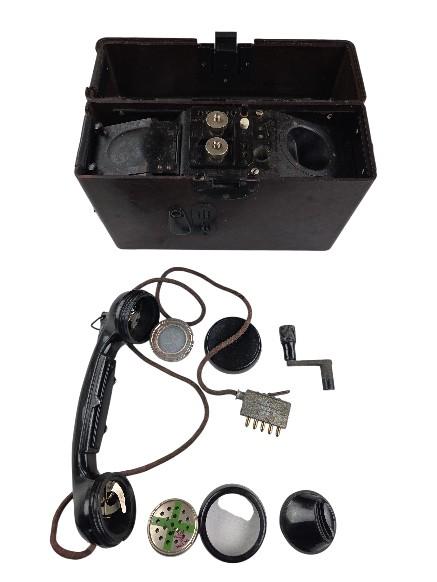 a rare kriegsmarine field telephone (FF33)