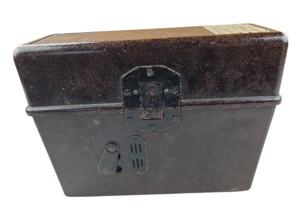 a wehrmacht field telephone (FF33)