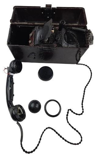 a wehrmacht field telephone (FF33)