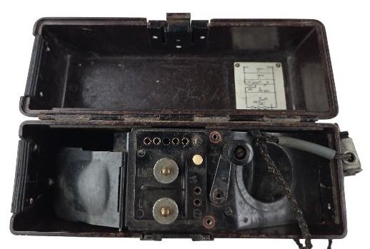 a wehrmacht field telephone (FF33)