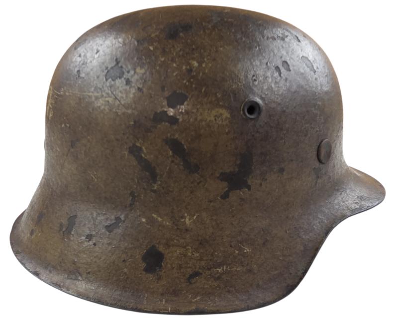 a luftwaffe et62  m42 ww2   yellow camouflage  helmet