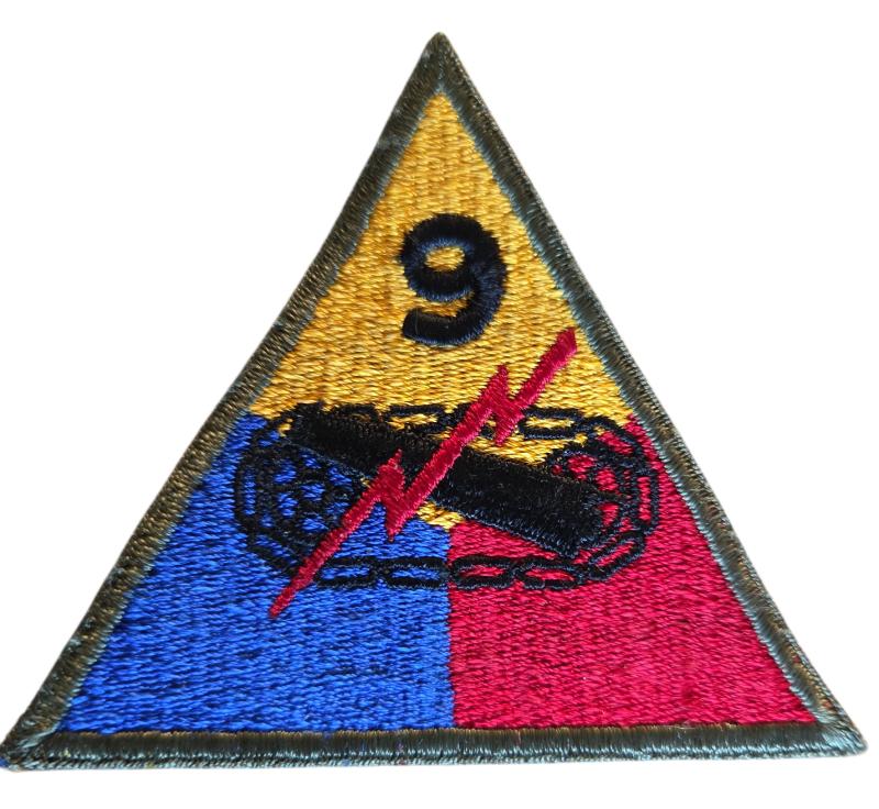 an us 9 th Armored Division patch