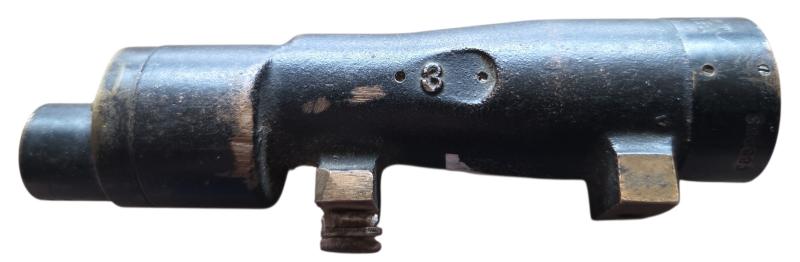 a us ww2 M38 telescope sherman tank