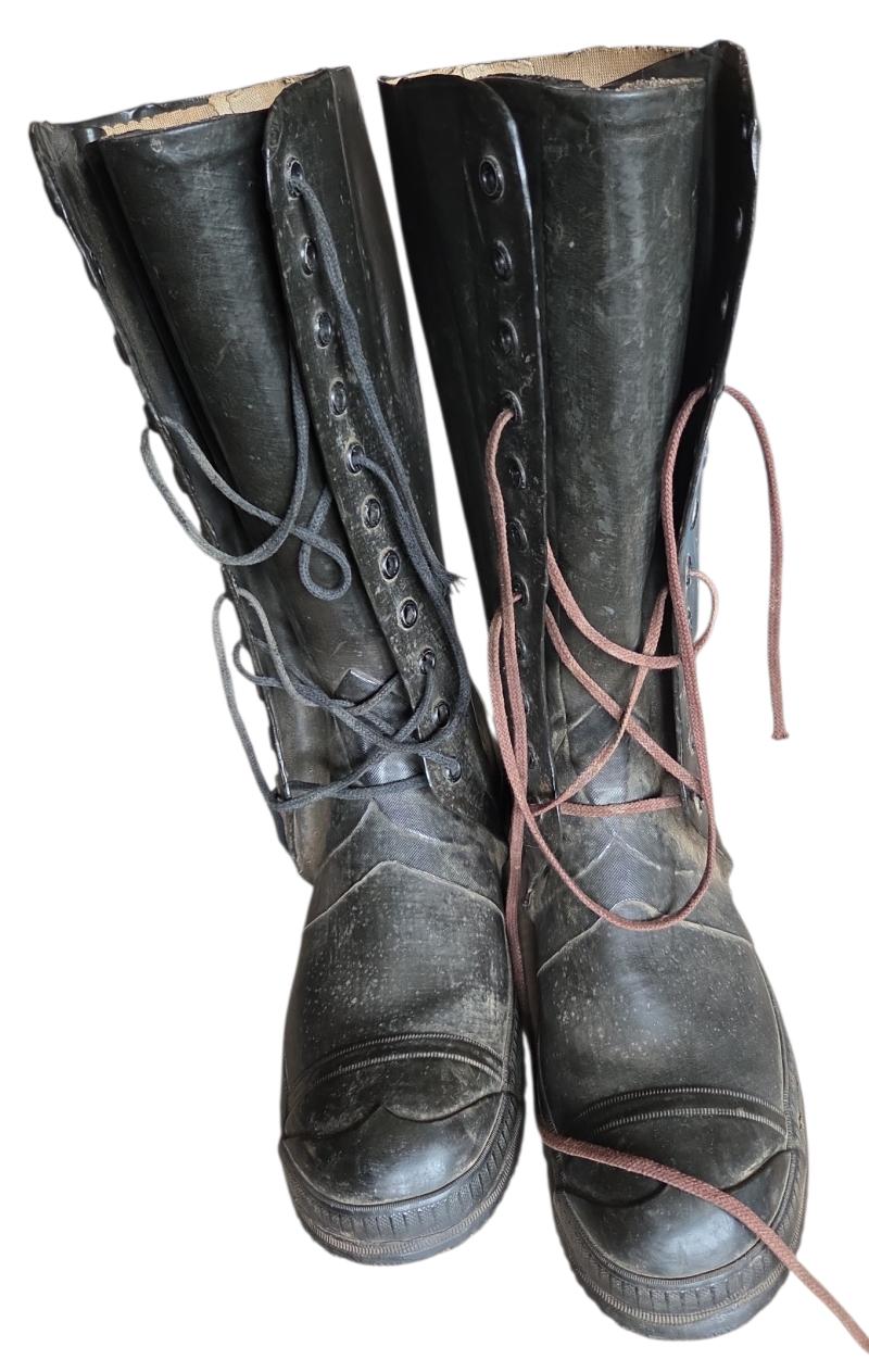 a set off US Engineer knee high rubber boots