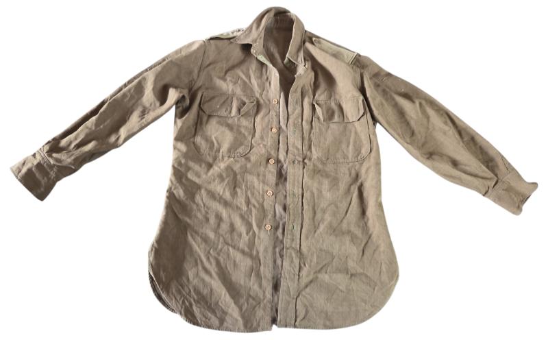 a US WWII officer's shirt