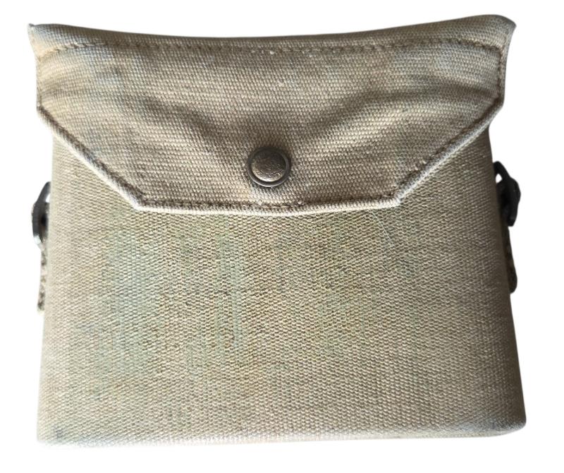 a British WWII  original case for a binoculars