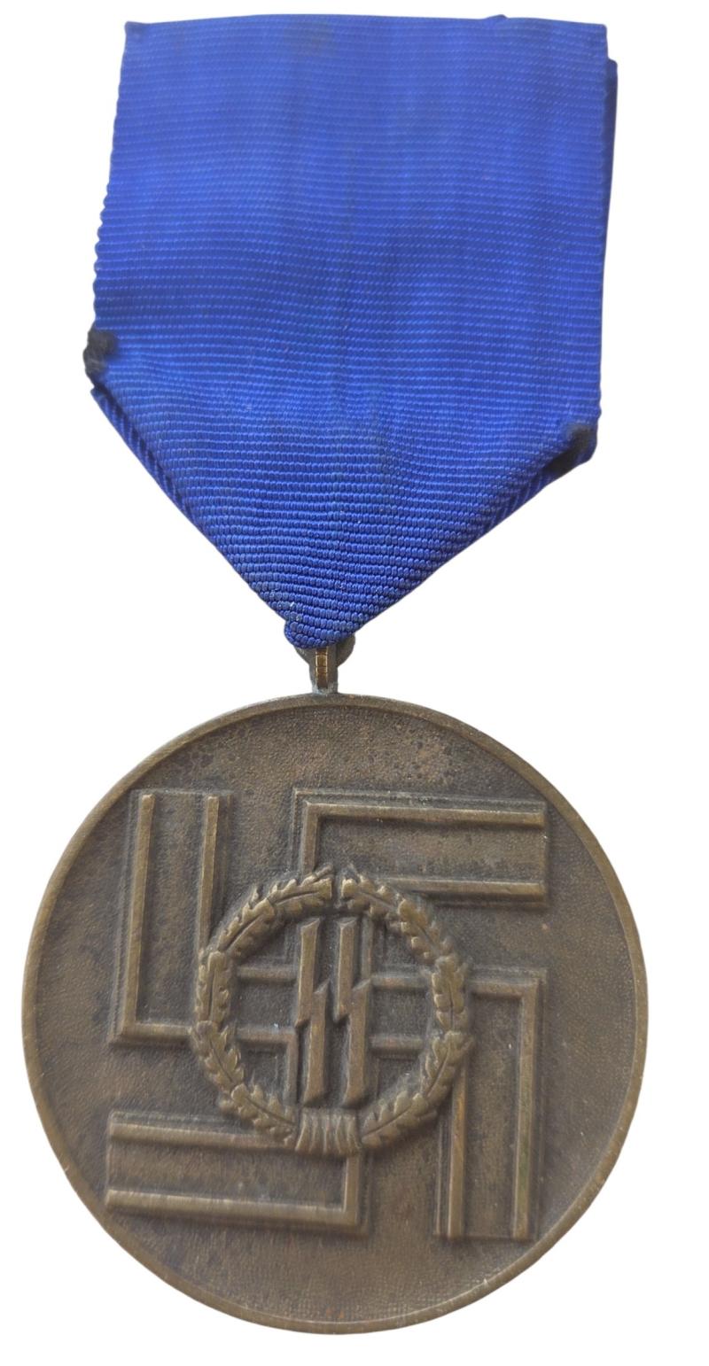 , a Waffen SS 8-year service medal