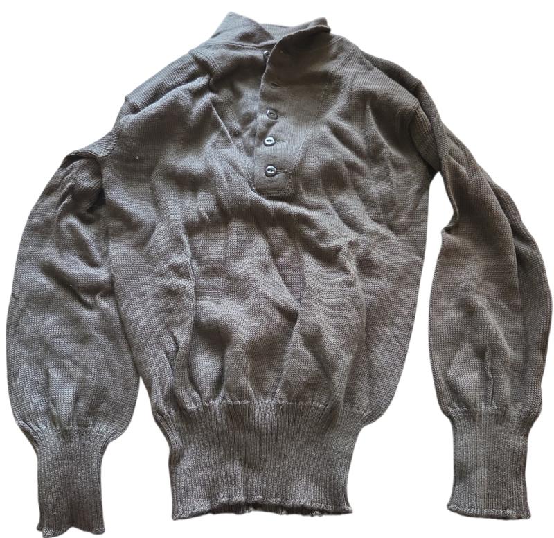 in a nice used condition us ww2 wool sweater 1944