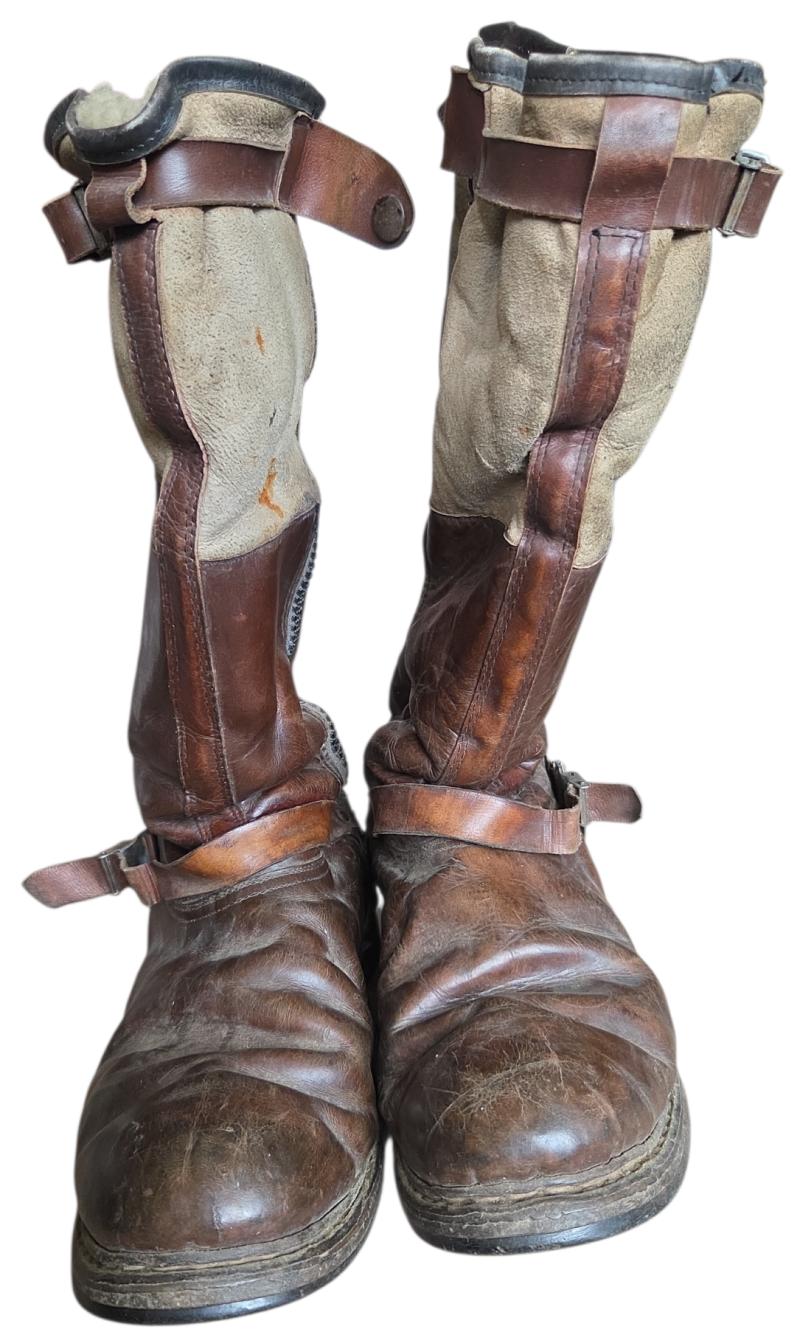 a set off luftwaffe boots