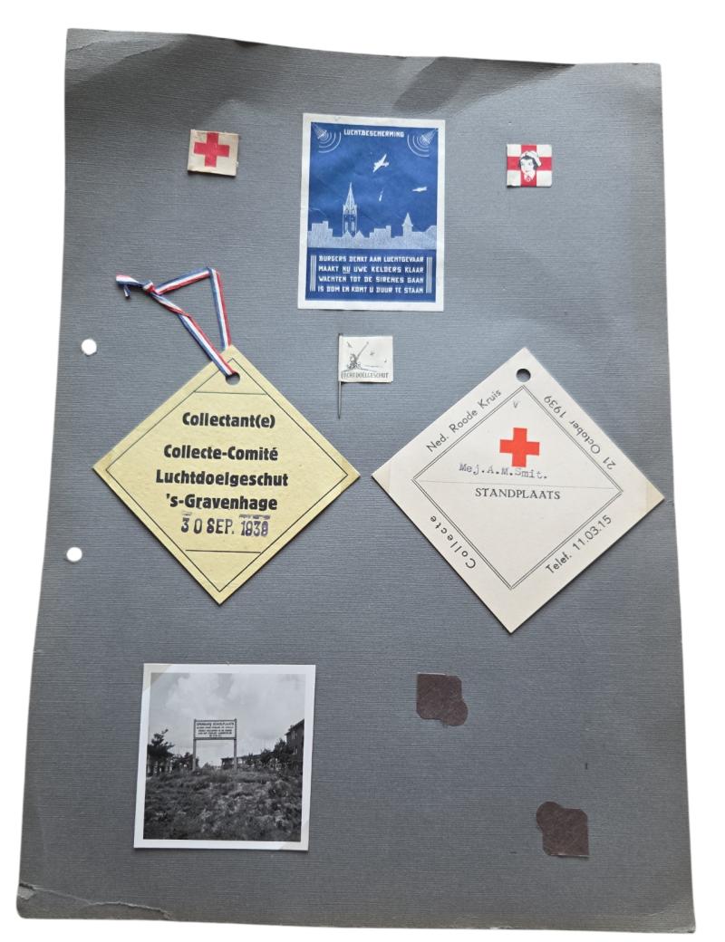 A Dutch WWII set with 7 Red Cross  anti-aircraft guns