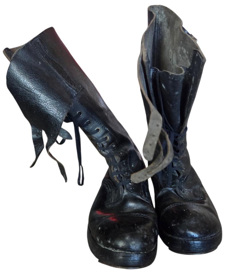 a set off British Dispatch Rider Boots