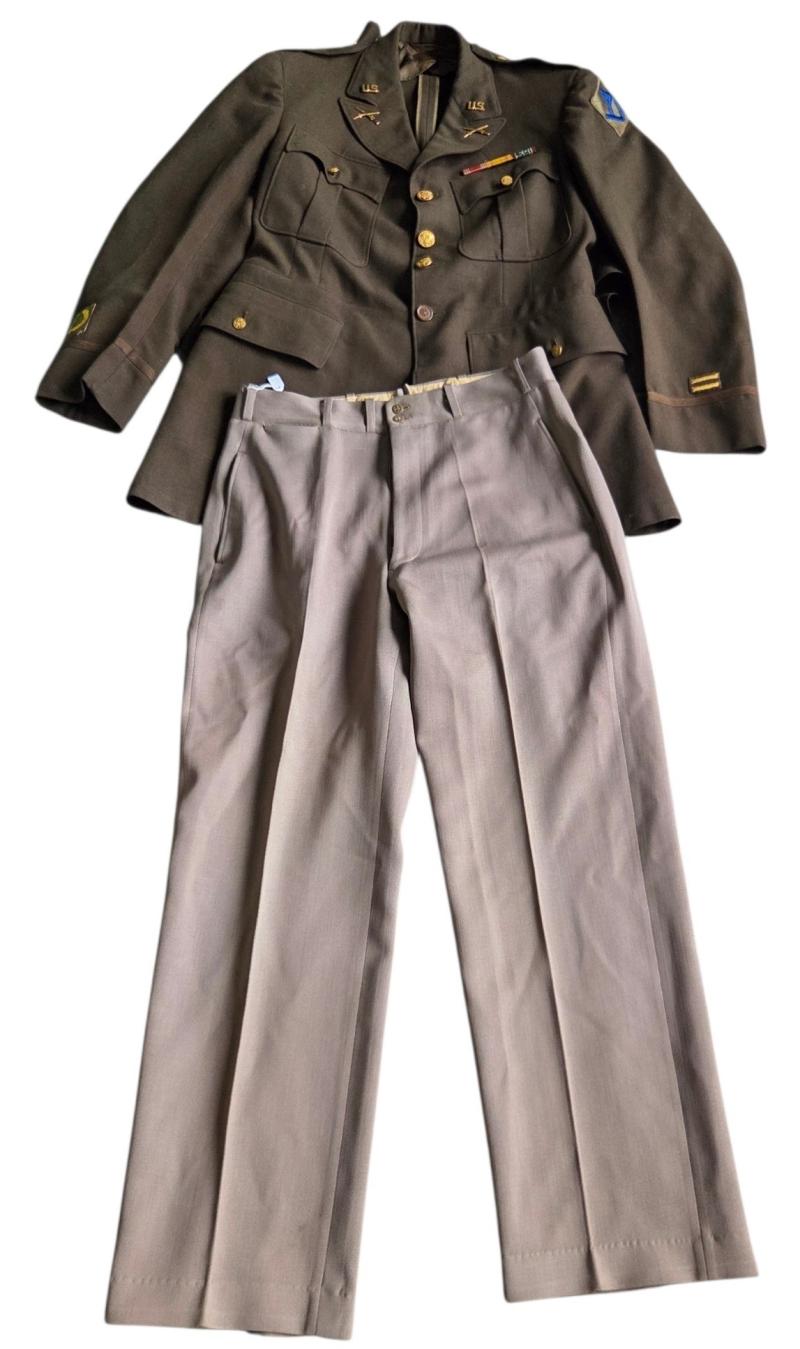 US officer's jacket and trousers in the 26th Infantry Division