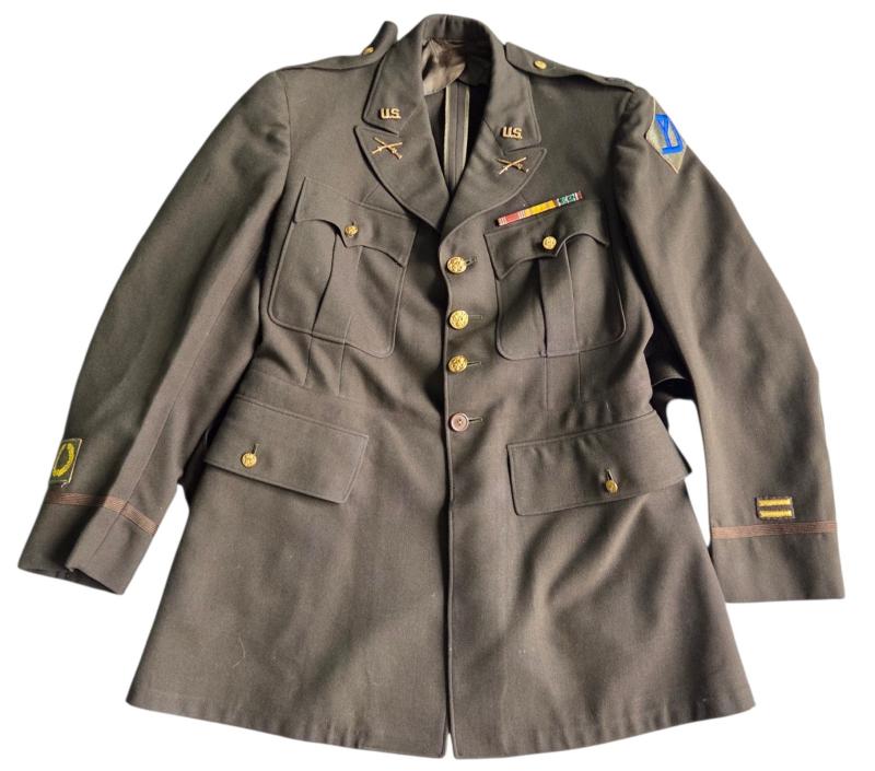 US officer's jacket and trousers in the 26th Infantry Division